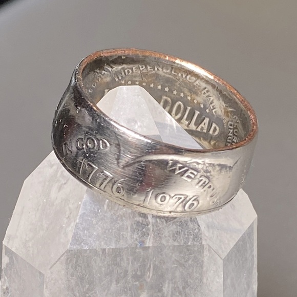 Bicentennial Half Dollar Coin Ring - Picture 4 of 10
